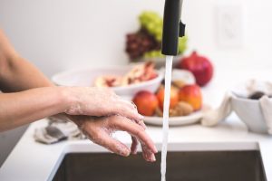 Pranje ruku jedna je od osnovnih korisnih navika u prevenciji
