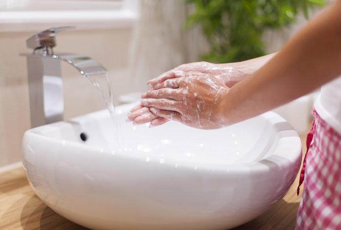 Koliko je loše ne oprati ruke nakon korišćenja toaleta?